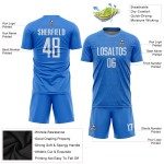 Weißes, individuell bedrucktes Sublimations-Fußballtrikot in Hellblau Weißes, individuell bedrucktes Sublimations-Fußballtrikot in Hellblau